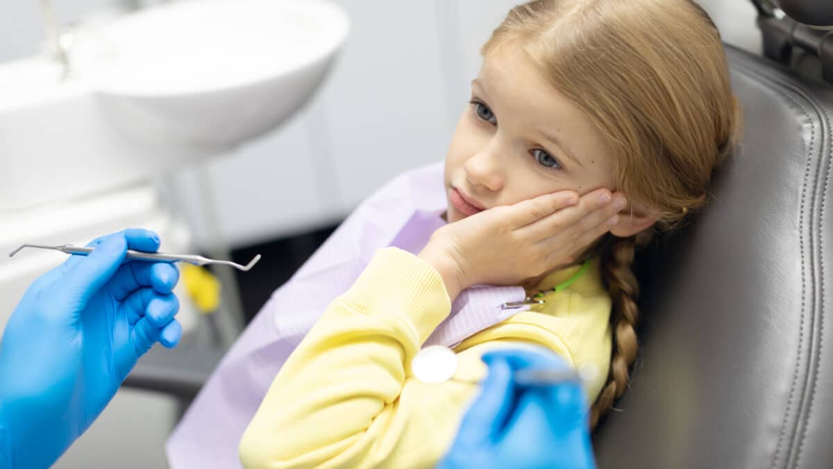 helping-your-child-with-tooth-sensitivity
