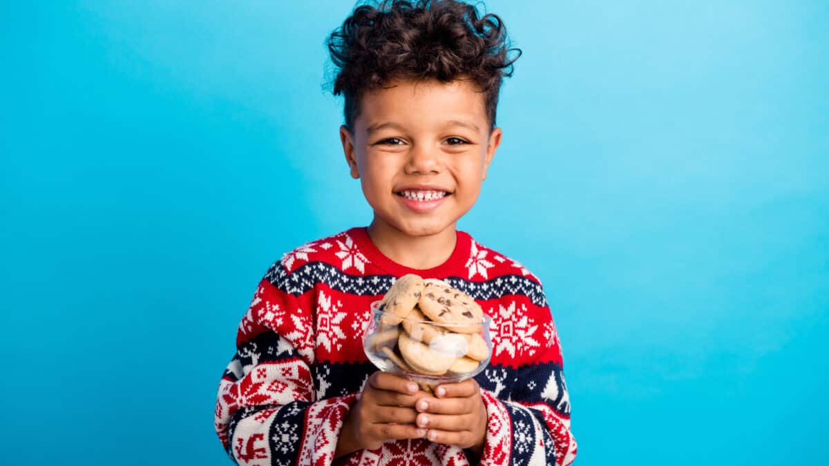 holiday-treats-tiny-teeth-how-to-keep-kids-smiles-healthy-this-season