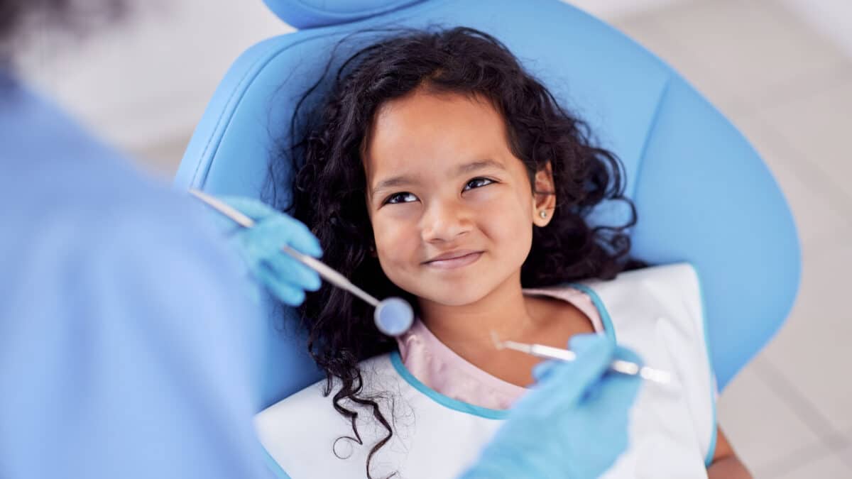 how-parents-can-handle-dental-emergencies-like-a-pro-with-lil-sunshine-smiles