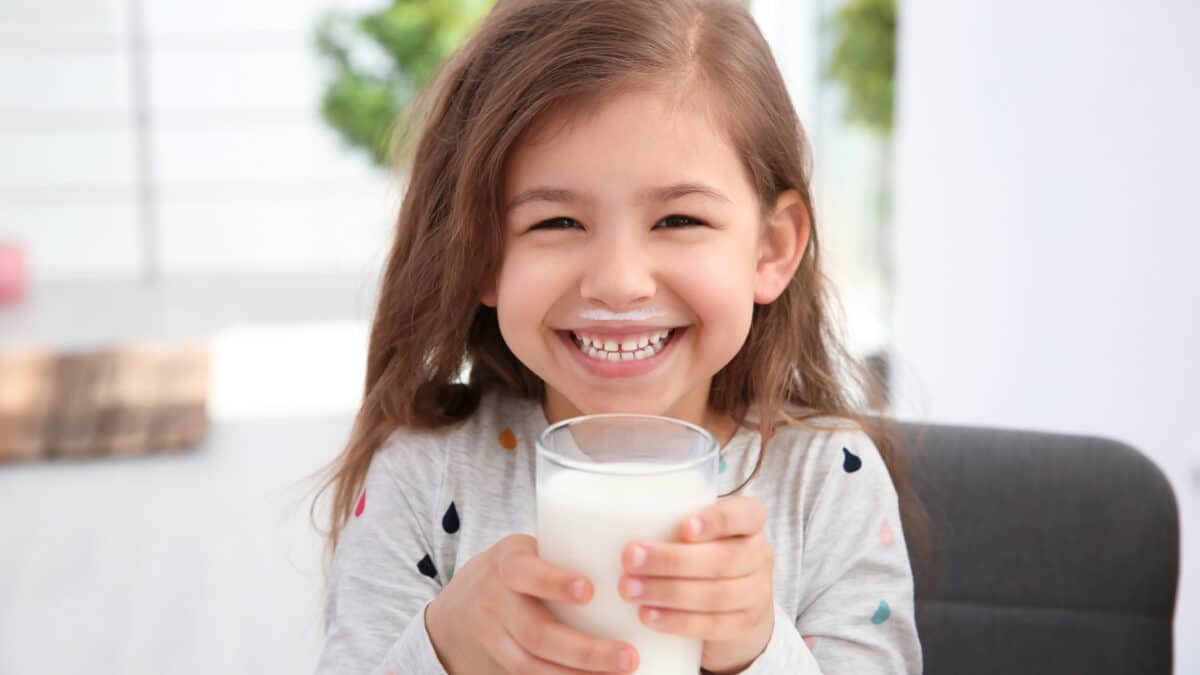 national-milk-day-how-calcium-helps-kids-build-strong-healthy-smiles