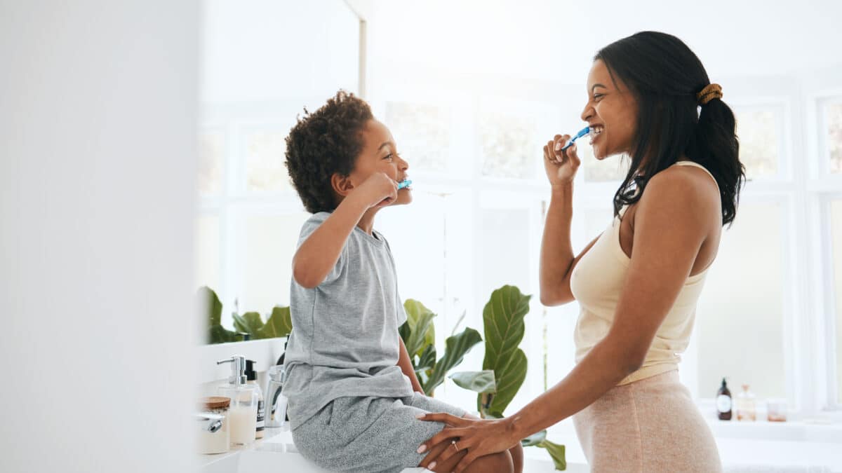 teaching-your-child-the-basics-of-dental-care